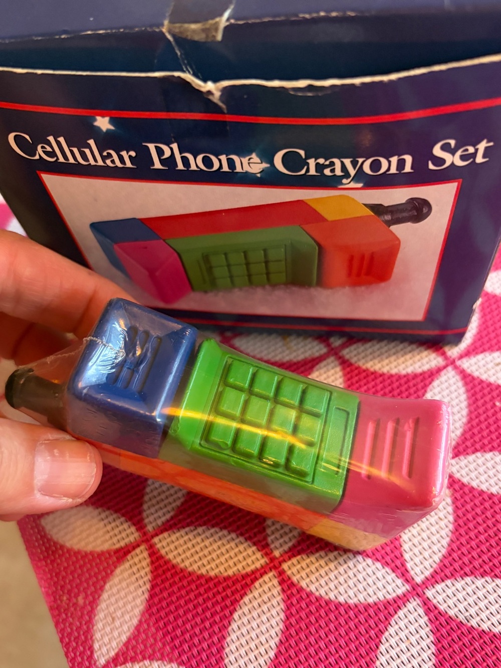 Vintage new in box Cellular Phone Crayon Set! 1990s perfection.  Collectible
